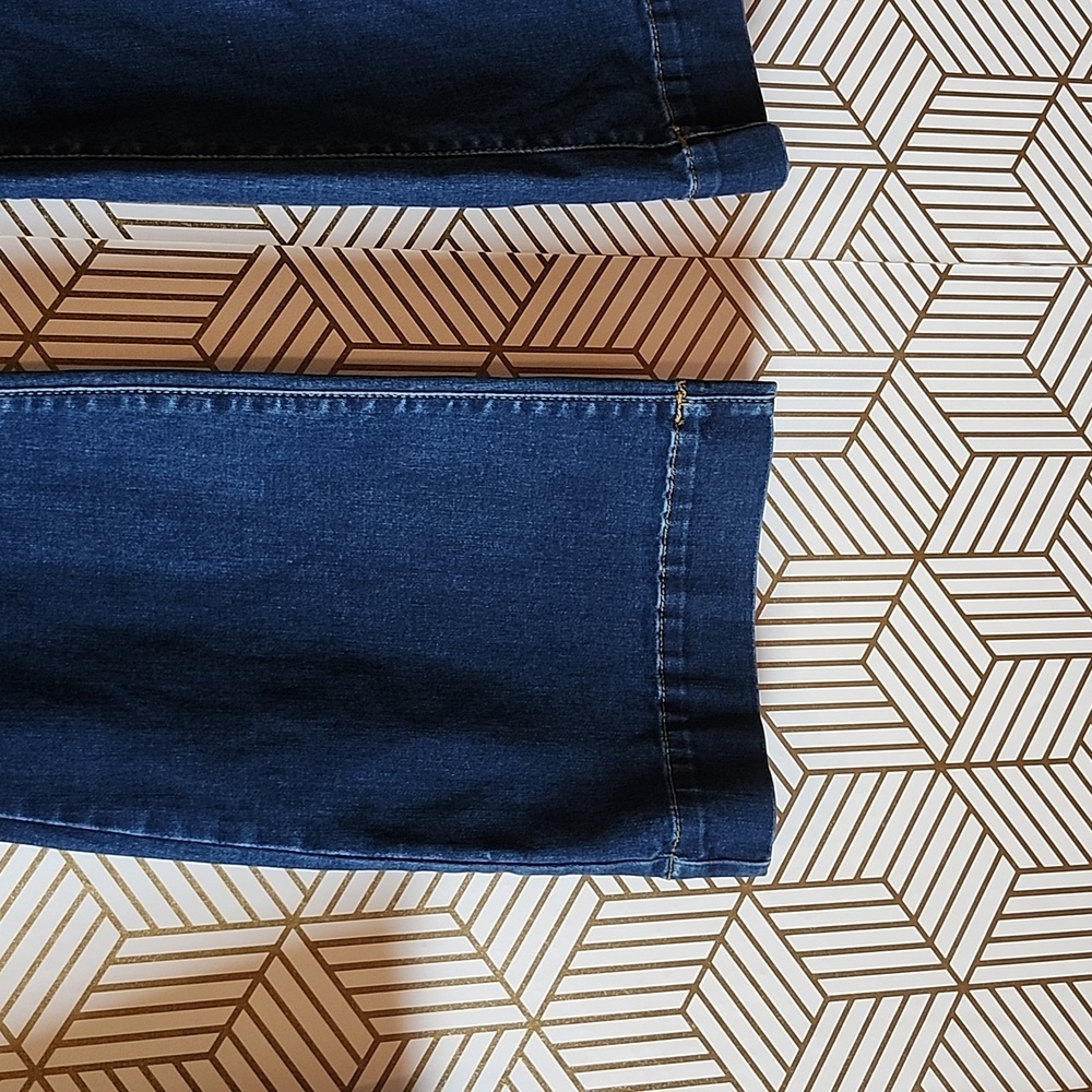 Blue Jeans bundle - Picture 12 of 14